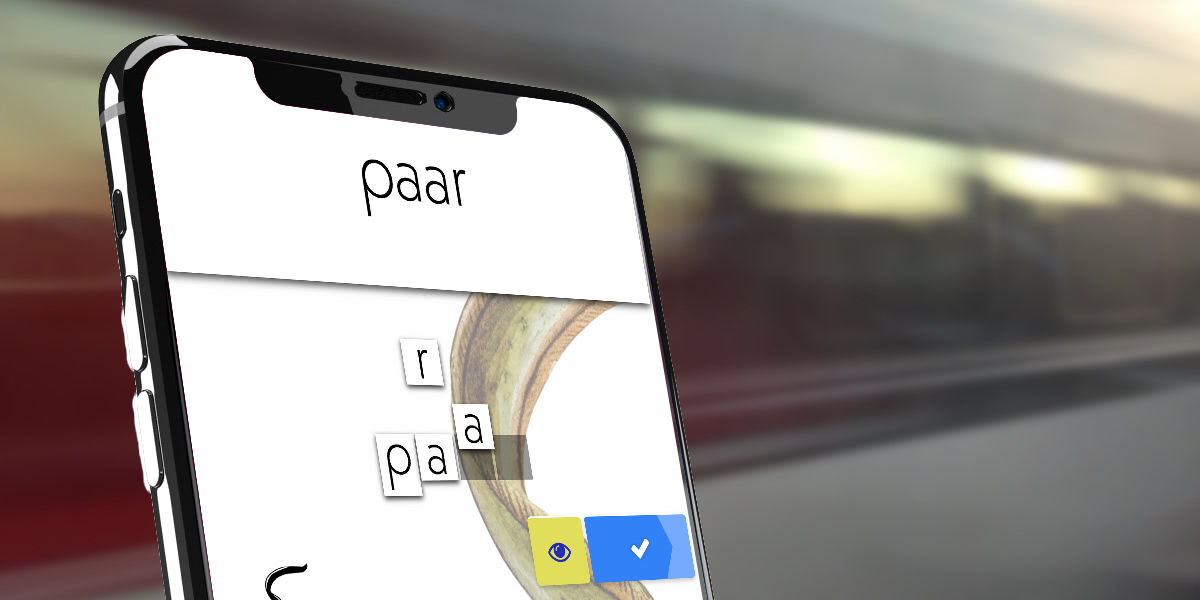Katze mit tz auf dem Handy